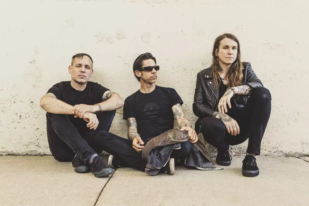 Laura Jane Grace & The Devouring Mothers
