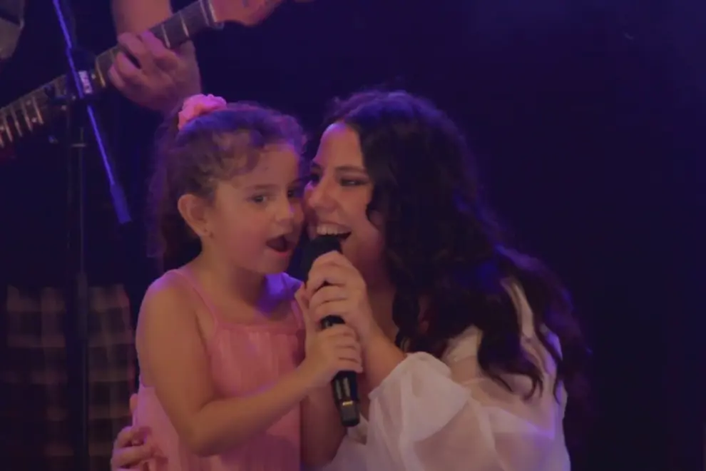 Loren Ryan & her daughter Charlie at the 2024 Star Maker final