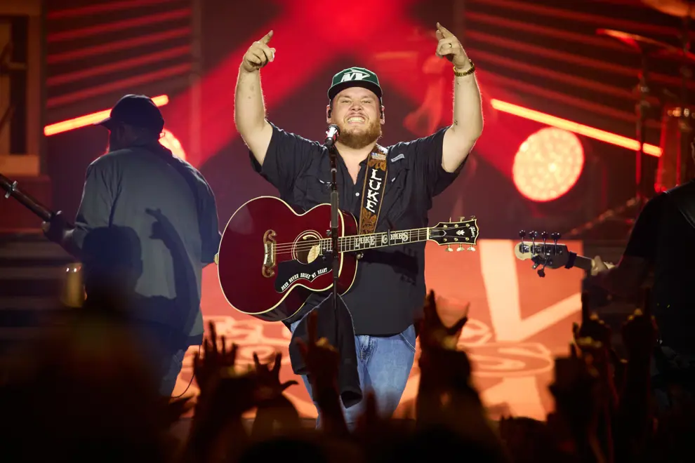 Luke Combs in New Jersey