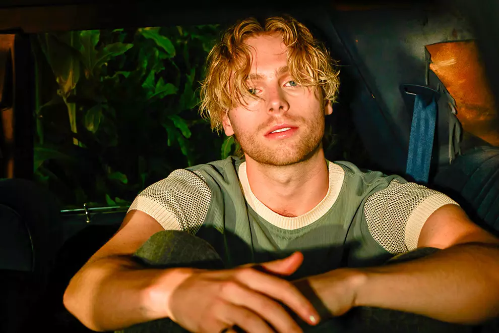 5 Seconds Of Summer's Luke Hemmings could score this week's #1 album with his debut solo release