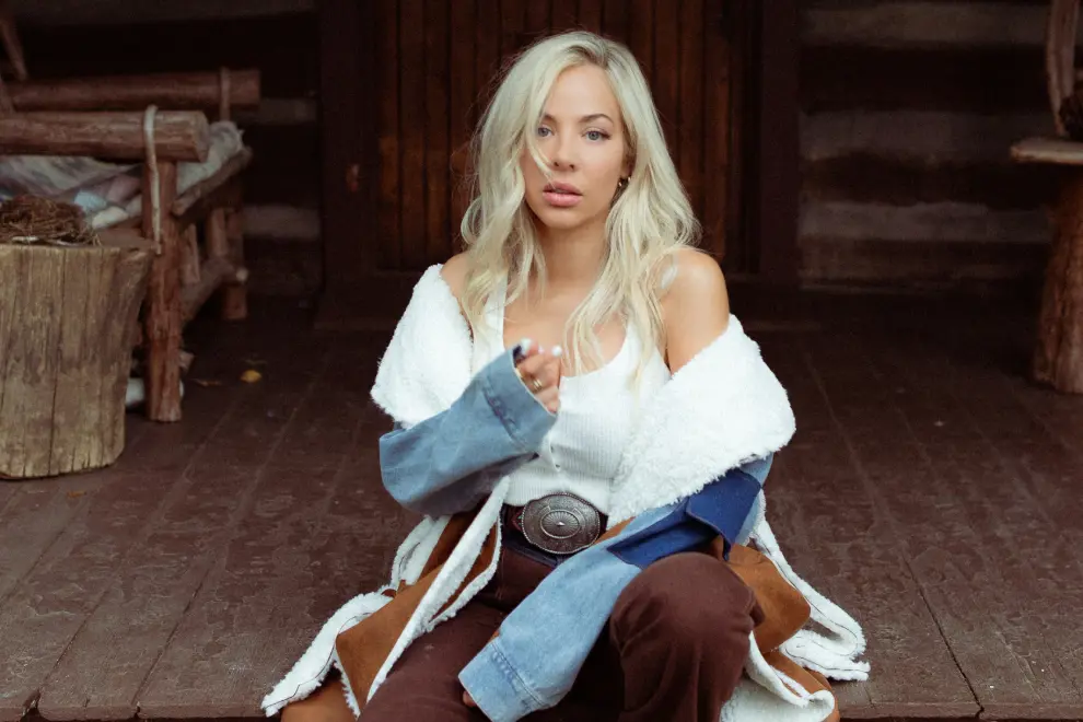 MacKenzie Porter