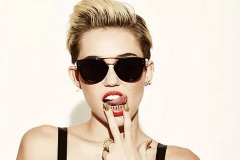 Horny boy Miley Cyrus.