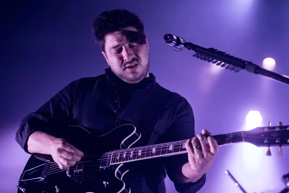 Mumford & Sons @ Enmore Theatre. Photos by Peter Dovgan.
