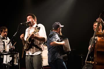 Live Review: Old Crow Medicine Show, Valerie June