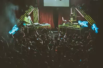 Pete Rock and DJ Premier. Pic by James Killian.