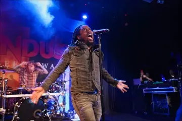 Sevendust @ Metro Theatre. Photos by Angela Padovan.