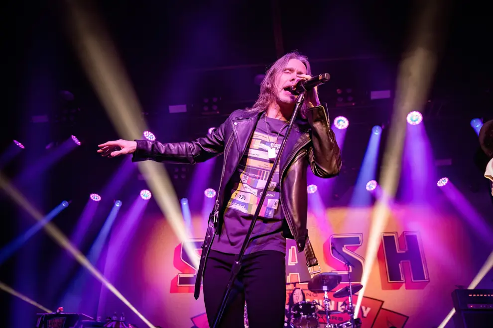 Slash feat Myles Kennedy & The Conspirators