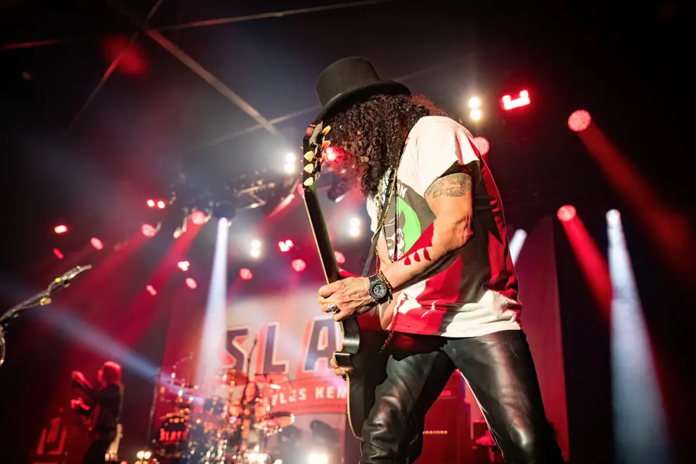 Slash feat Myles Kennedy & The Conspirators