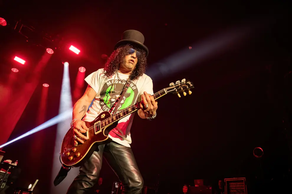 Slash feat Myles Kennedy & The Conspirators