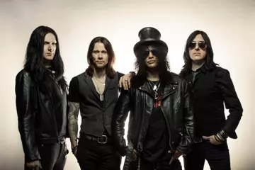 Slash with Myles Kennedy & The Conspirators