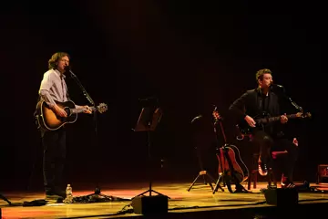 Snow Patrol @ Sydney Opera House. Photos by Simone Fisher.