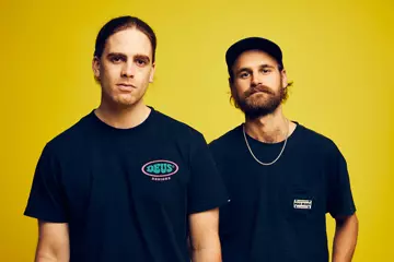 Aussie rockers Sophisticated Dingo unleash in this new live clip.