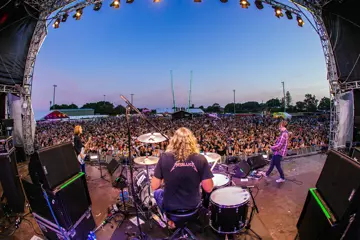 Spiderbait @ Scene & Heard, Wickham Park. Photo by Zennieshia Butts.