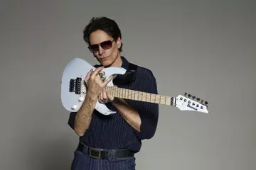 Steve Vai