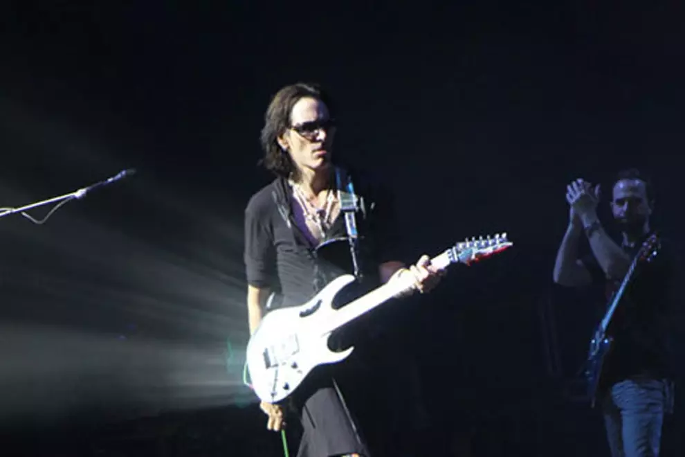 Steve Vai, Pic by 