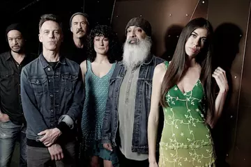 Bubba DuPree, Matt Cameron, Krist Novoselić, Jennifer Johnson, Kim Thayil & Jillian Raye