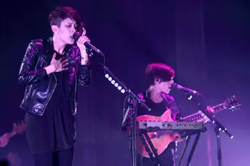 Tegan & Sara, Pic by Holly Engelhardt