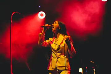 Weyes Blood @ Chevron Lighthouse. Photo by Dan Mac.
