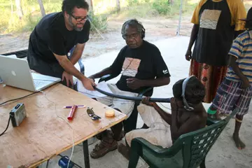 Andrew Farriss with Mandawuy Yunupingu