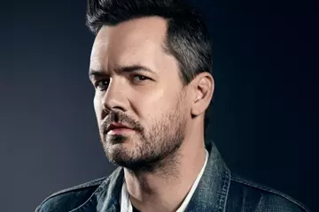 Jim Jefferies has released new tickets for his sold-out 2022 tour