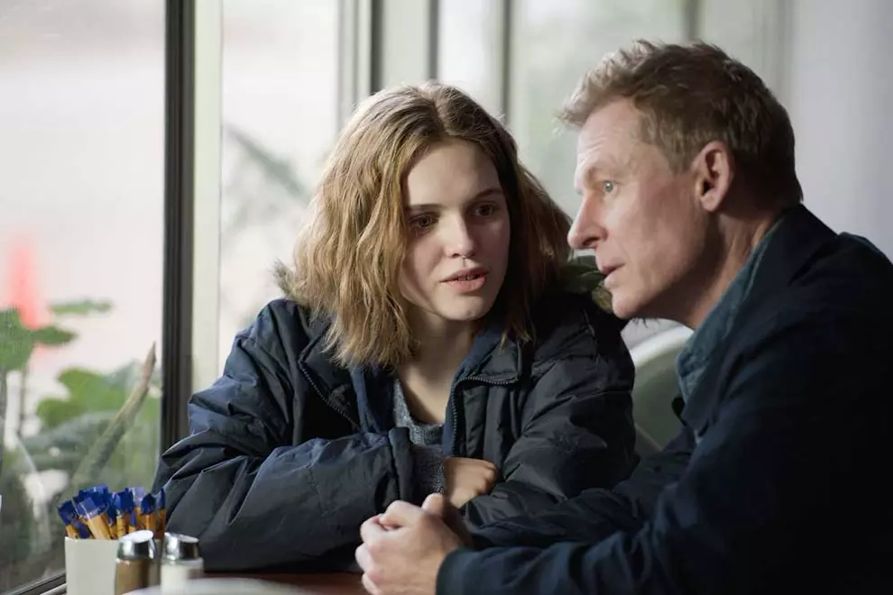Odessa Young in Looking For Grace