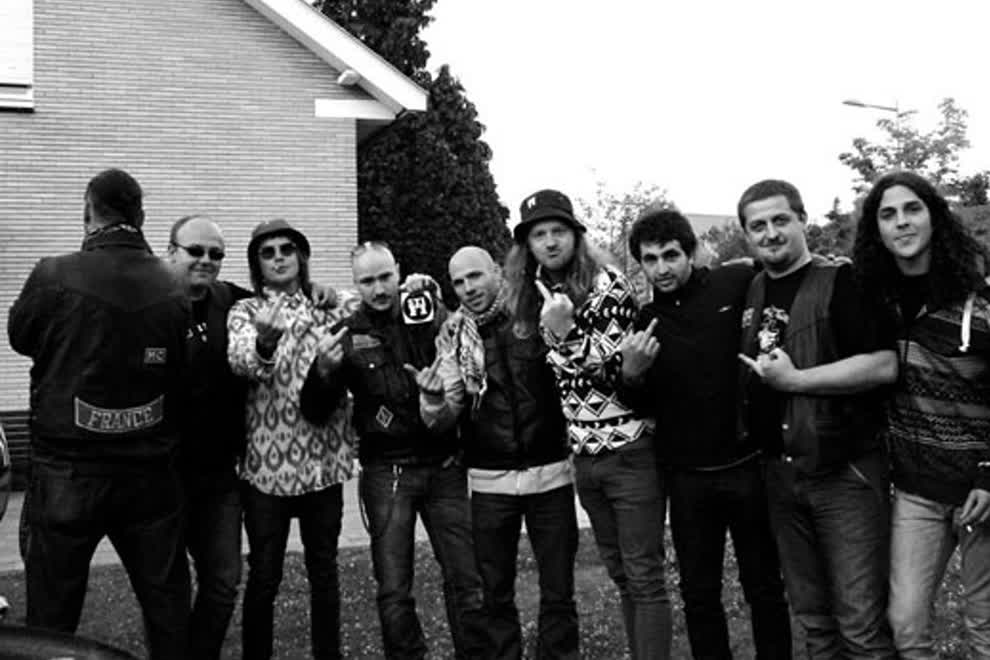 Hanging with the French bikies