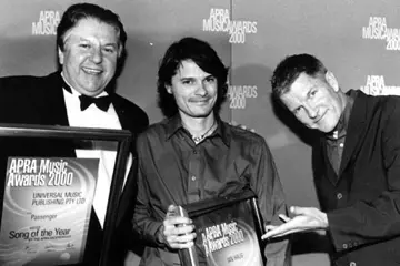 Peter Hebbes, Powderfinger's Darren Middleton and Tim Finn at the 2000 awards.