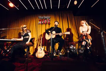 Angus & Julia Stone with Velvet Bloom