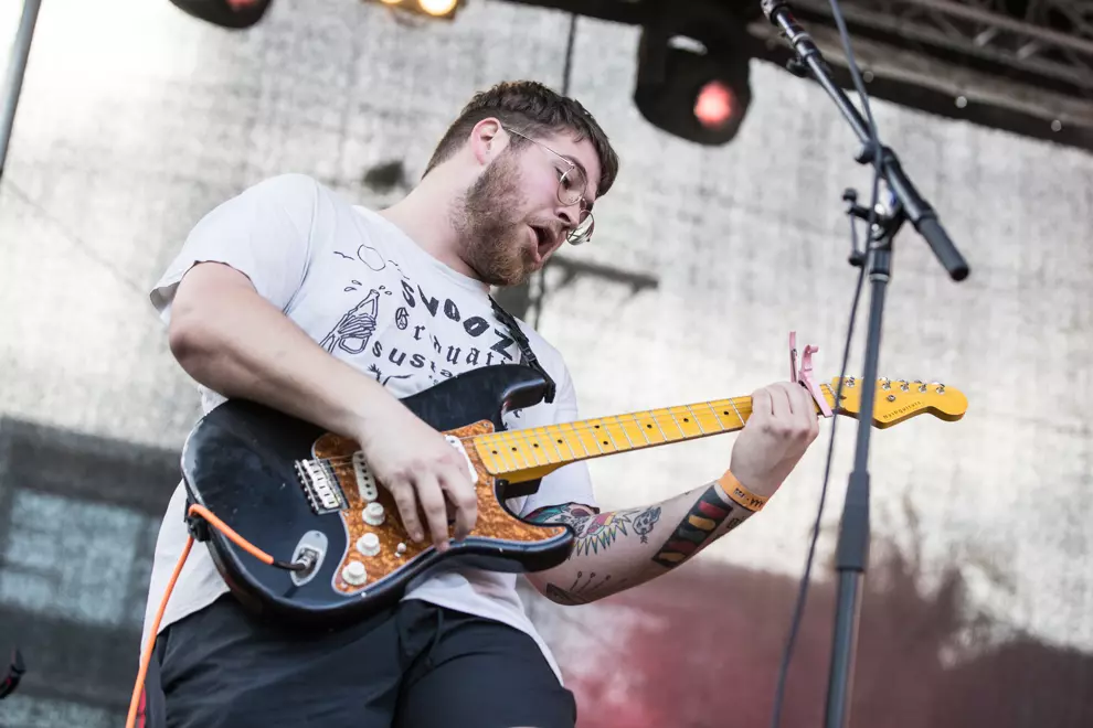 Mom Jeans @ MacCabe Park. Photos by Peter Dovgan.