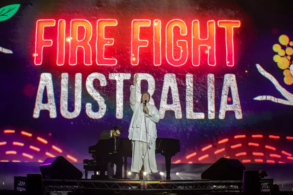 Kd lang @ Fire Fight Australia. Photo by Josh Groom.