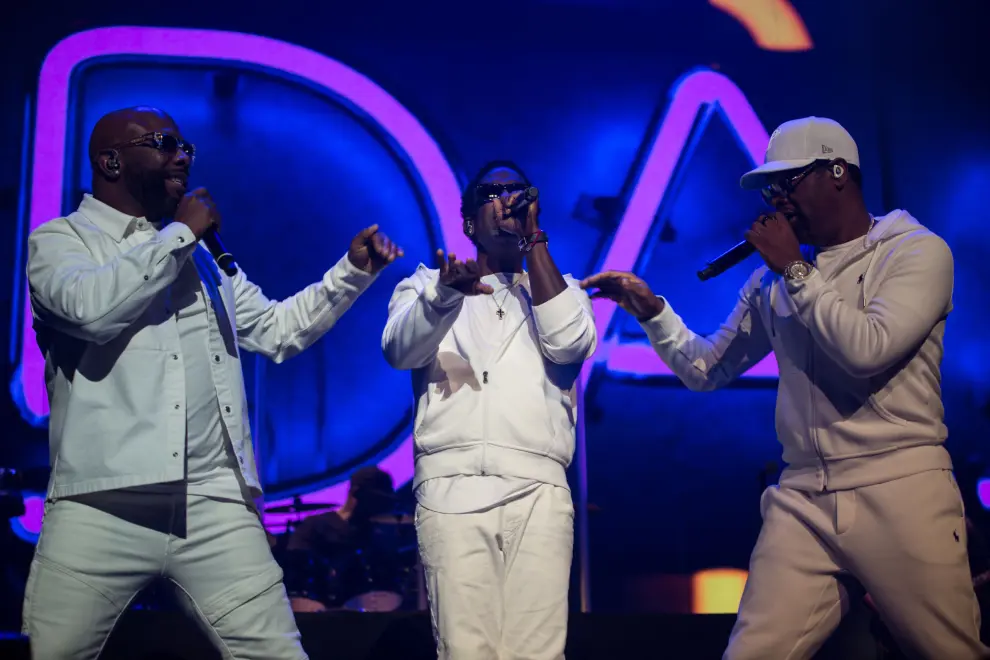 Boyz II Men @ Fridayz Live