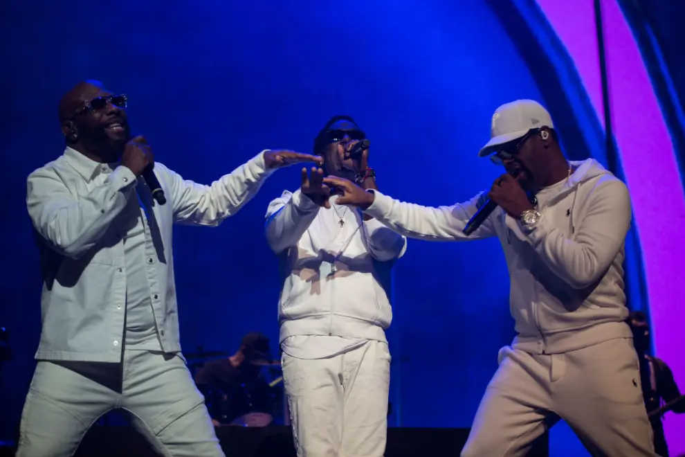 Boyz II Men @ Fridayz Live