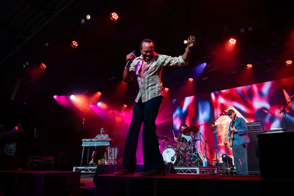 Durand Jones & The Indications