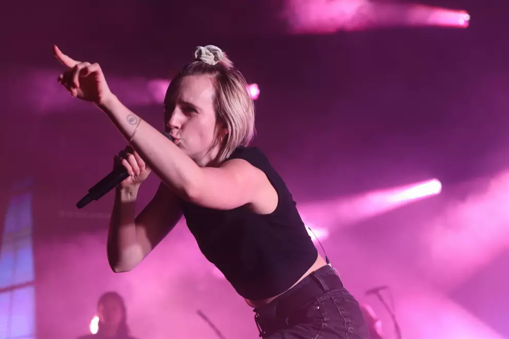 Mo @ Groovin The Moo Canberra, Exhibition Park. Photos by Ben Nicol.