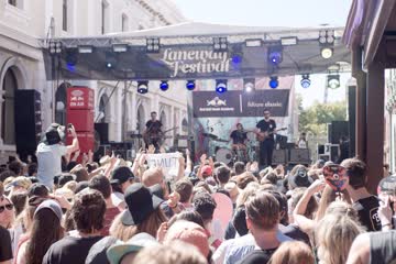 Live Review: St Jerome's Laneway Festival