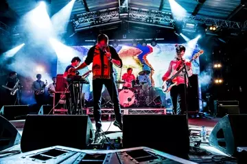 Pics by Lucinda Goodwin