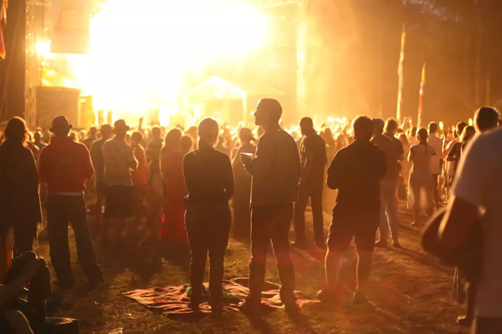 Peats Ridge crowds. Pic by James O'Connor