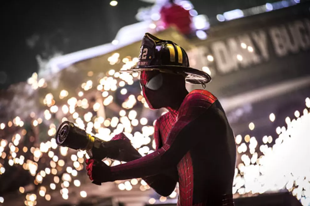The hat and hose really don't go with your outfit, Spidey.