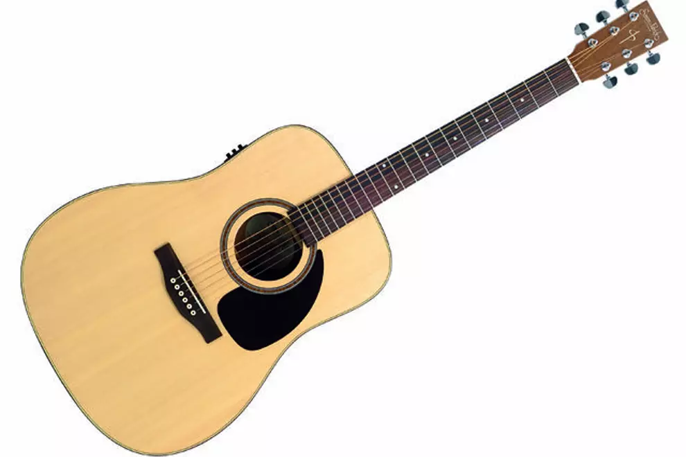 Simon and Patrick Woodland Pro Spruce guitar