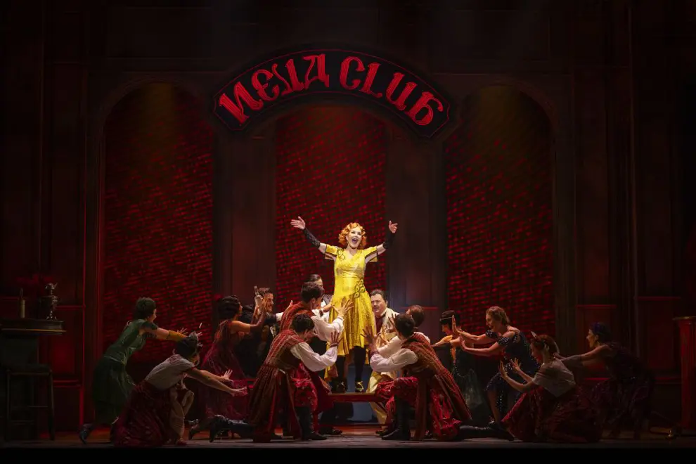 Rhonda Burchmore in Anastasia