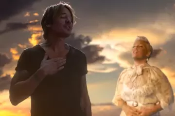 Keith Urban & P!NK retake