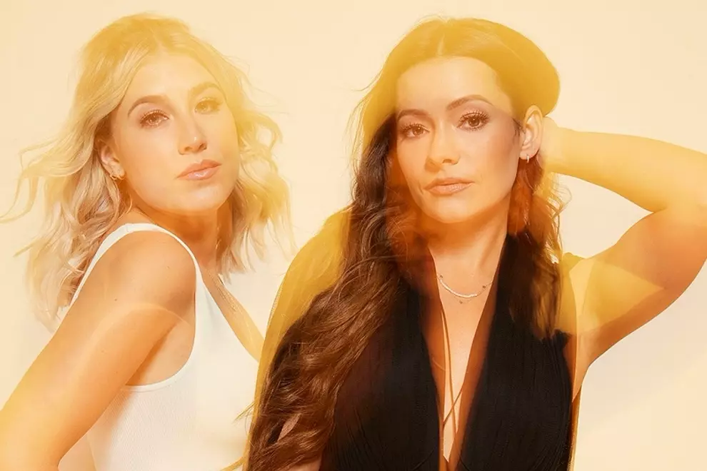 Maddie & Tae