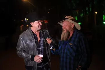 Lee Kernaghan Chats With Macca