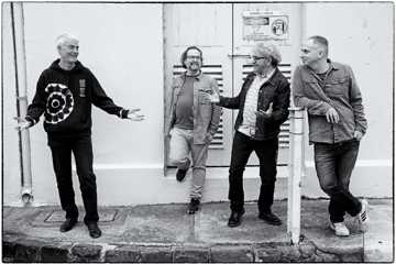 The Phosphenes, Little Somebodies & Lightkeepers Trio @ Bar Open