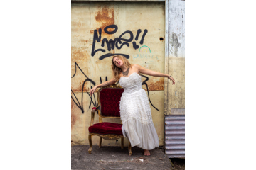 Alice Night – Falling Forward