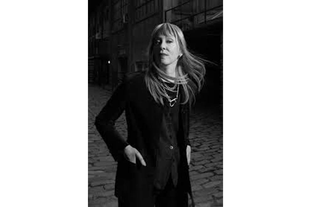 SUZANNE VEGA FLYING WITH ANGELS TOUR