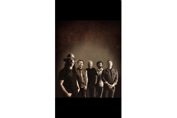 Kew Court House Live: Delsinki and the Quiet Coachmen