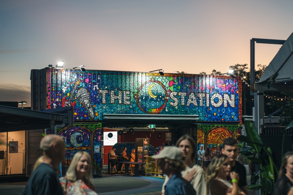 https://media.themusic.com.au/images/standard/gigguide/da66c440-34ef-446a-8b55-8f975e834d84.990x660.jpg