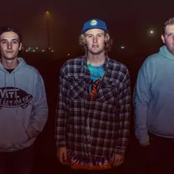 More King Hit The Queen