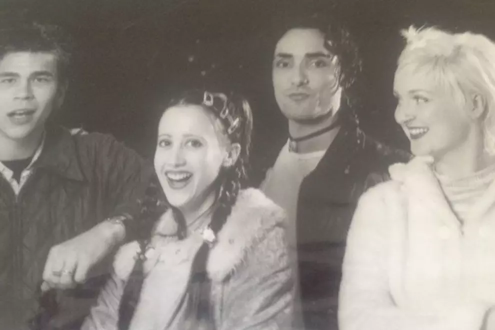 L-R: Dylan Lewis & Jane Gazzo with The Mavis's